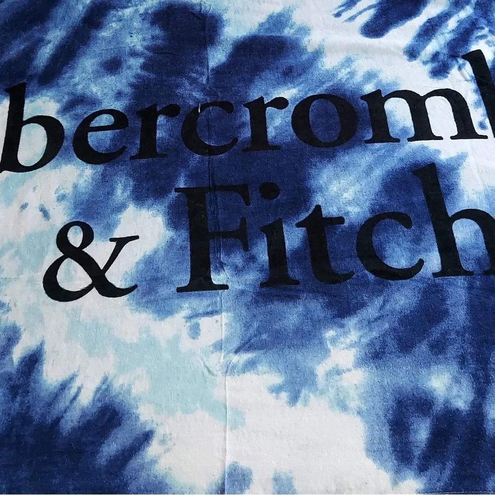 Abercrombie Kids Beach towel NWT